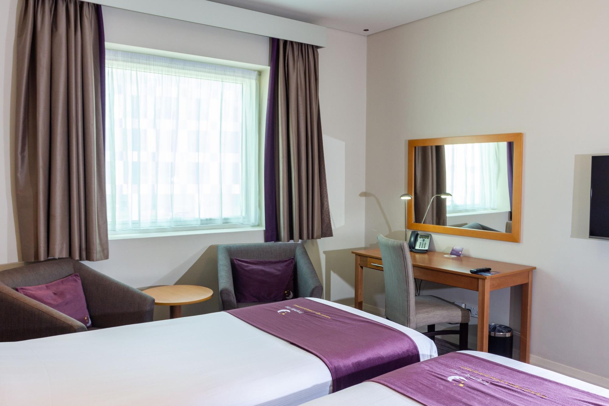 Premier Inn Dubai Silicon Oasis Exteriör bild