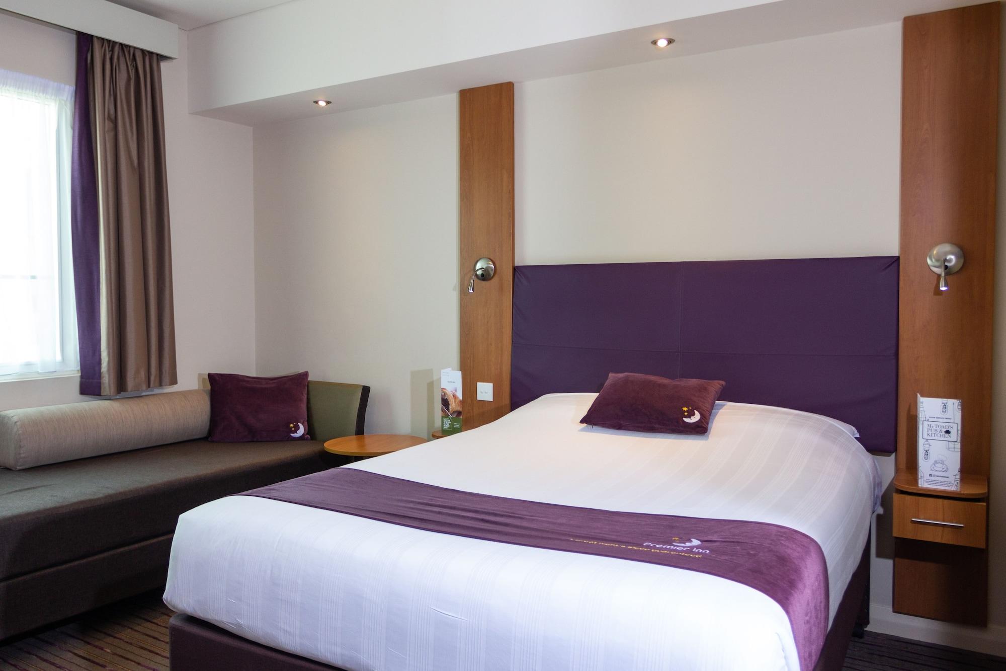Premier Inn Dubai Silicon Oasis Exteriör bild