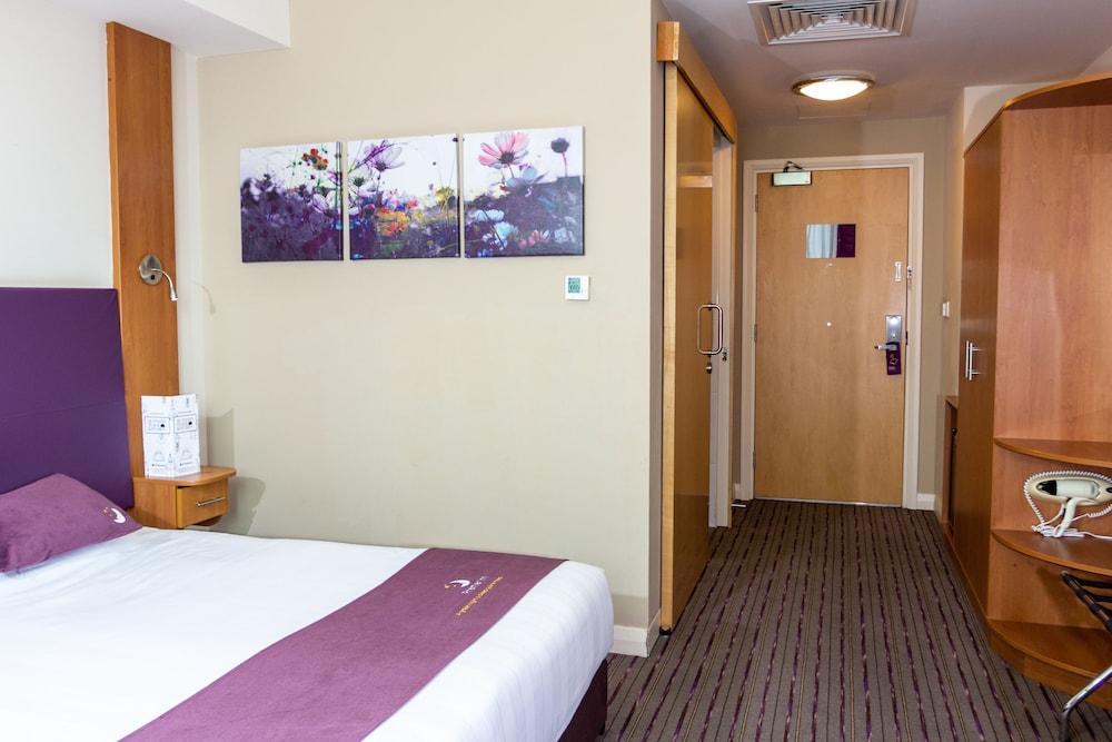 Premier Inn Dubai Silicon Oasis Exteriör bild