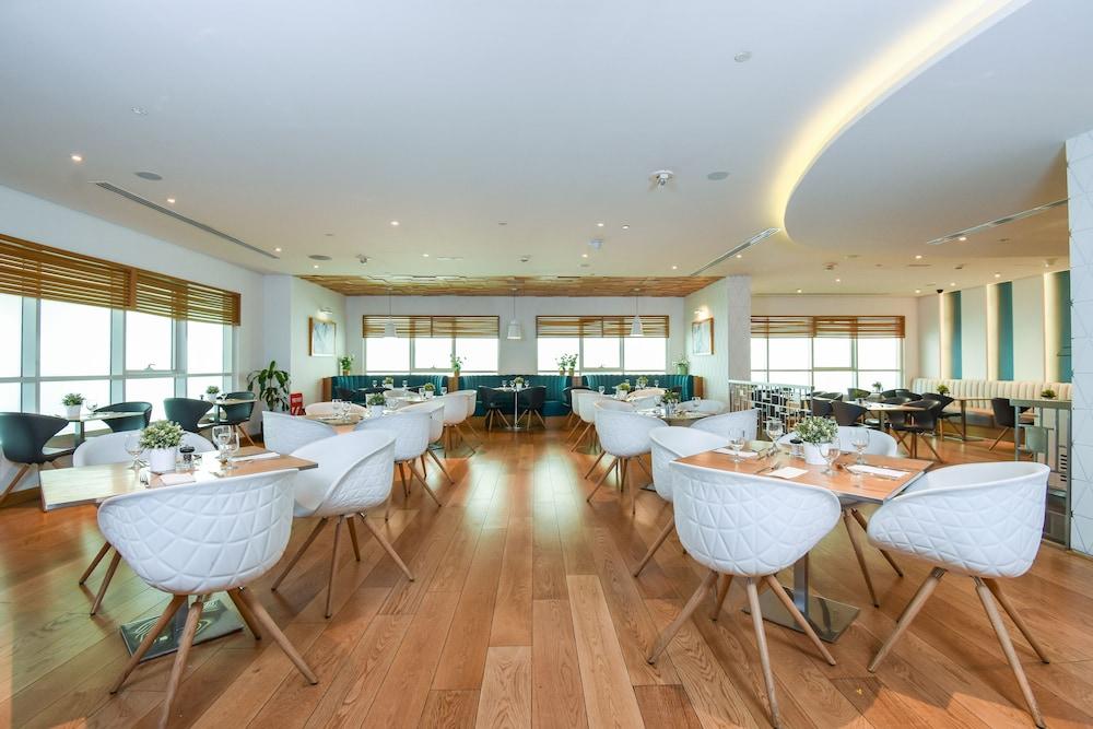 Premier Inn Dubai Silicon Oasis Exteriör bild