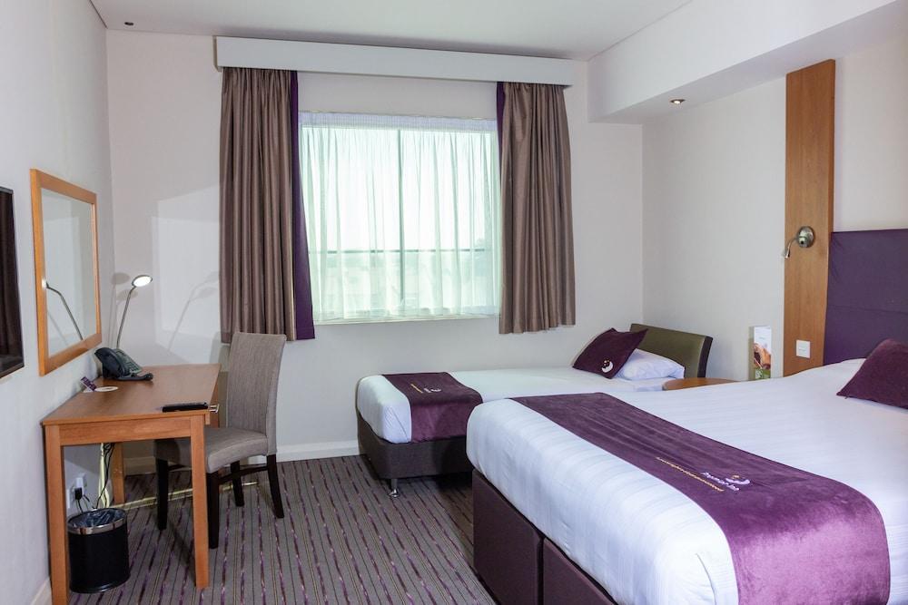 Premier Inn Dubai Silicon Oasis Exteriör bild