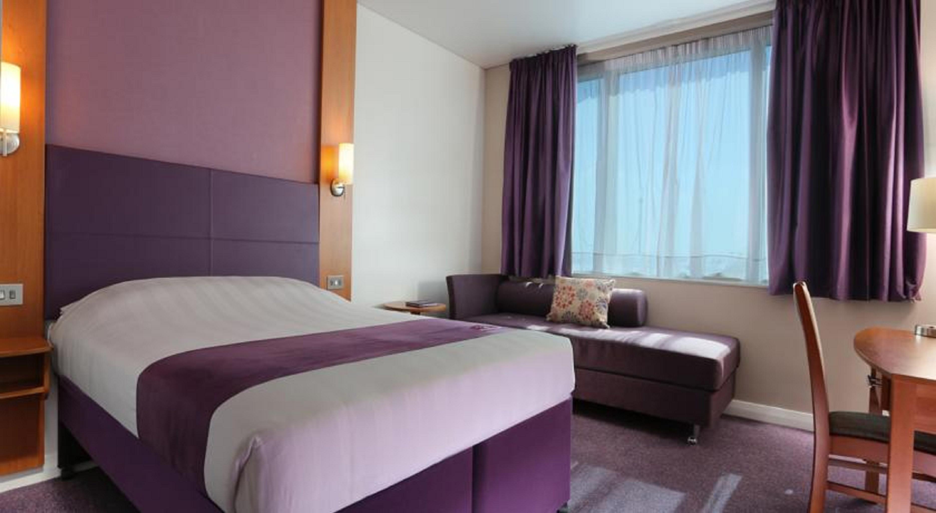 Premier Inn Dubai Silicon Oasis Exteriör bild