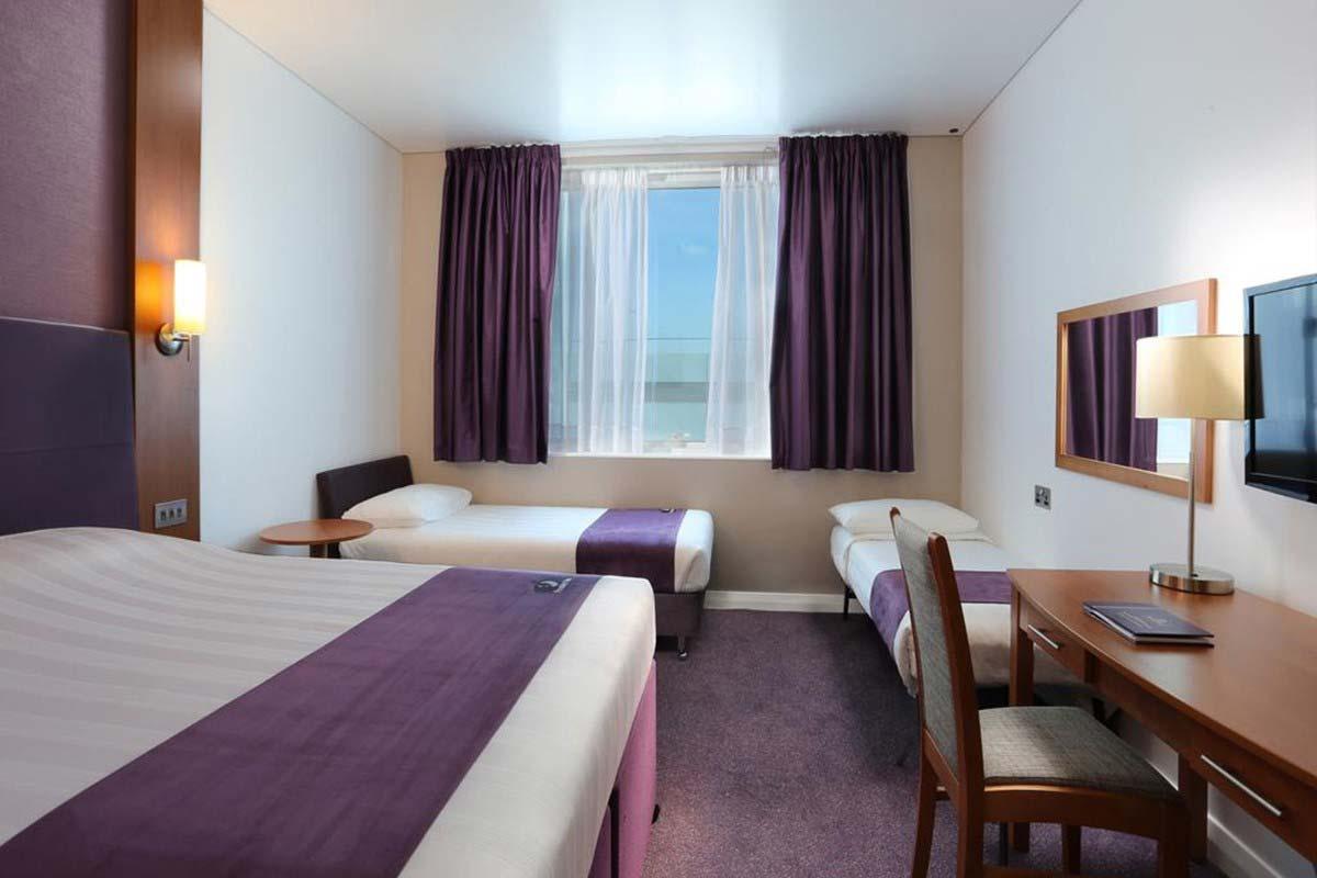 Premier Inn Dubai Silicon Oasis Exteriör bild